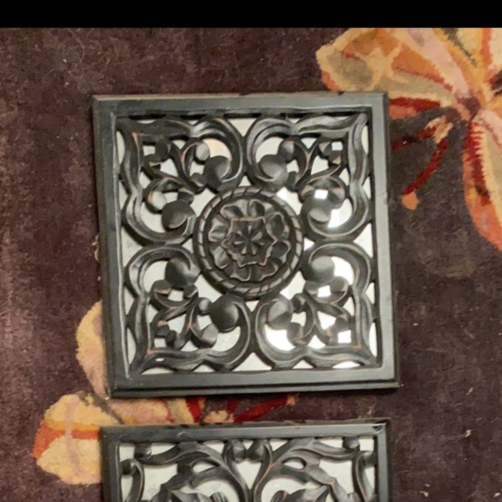 Mirror decor